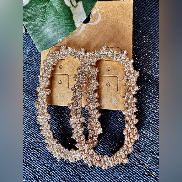 Plunder Gold Crystal Baroque Earrings - Picture 3 of 6